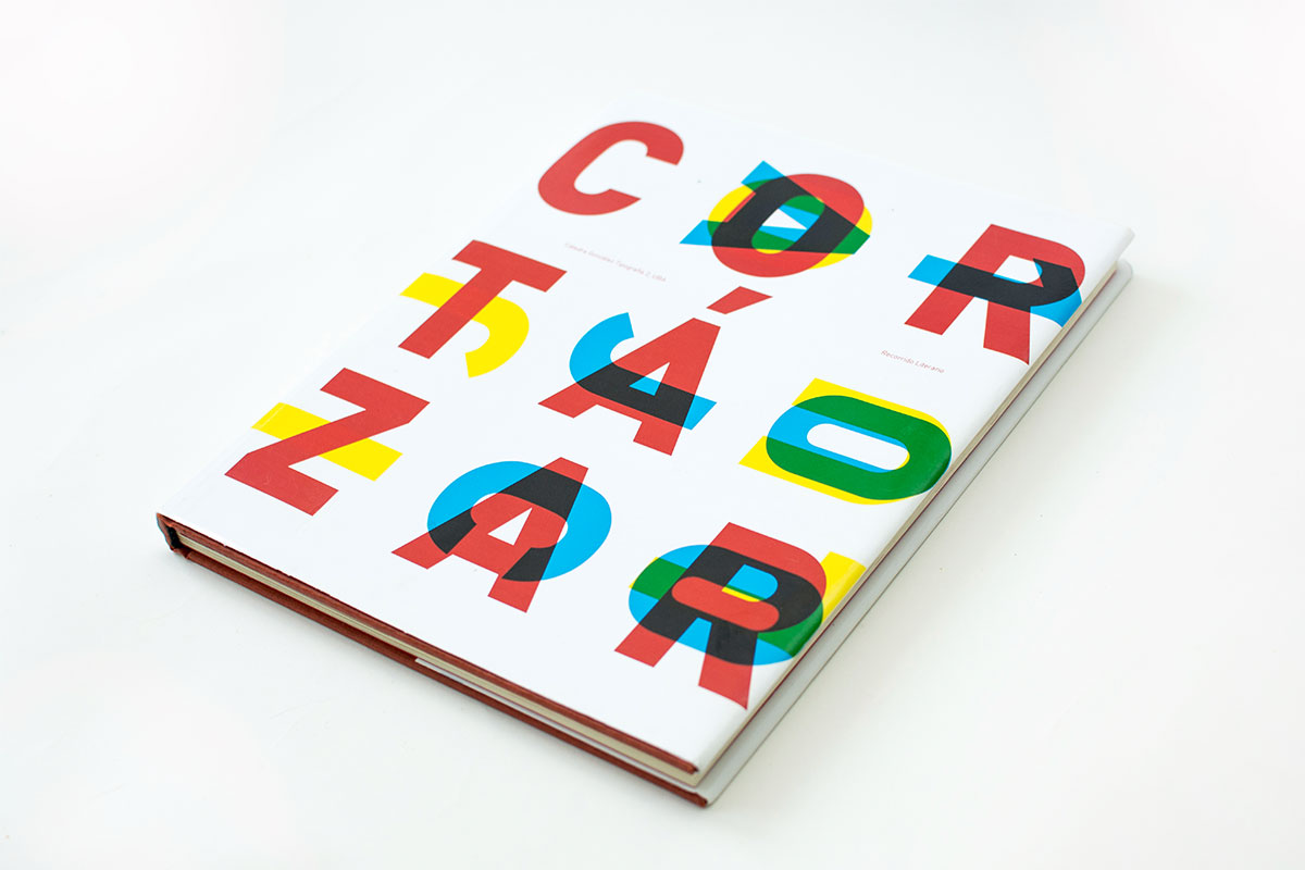 Libro de edición especial. Trabajo de Livio Perisin.