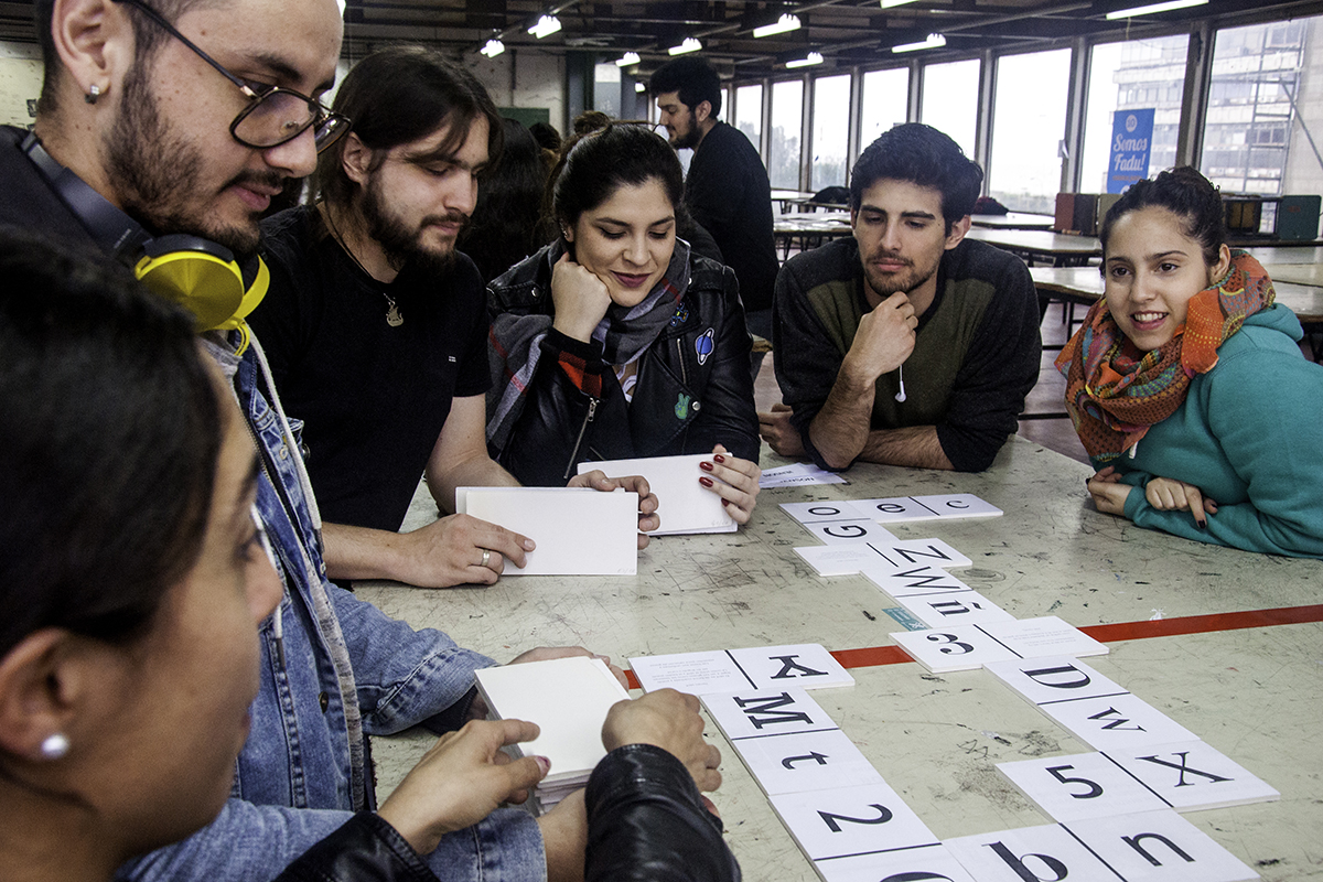 Dominó. Trabajo de Alumnes UBA.
